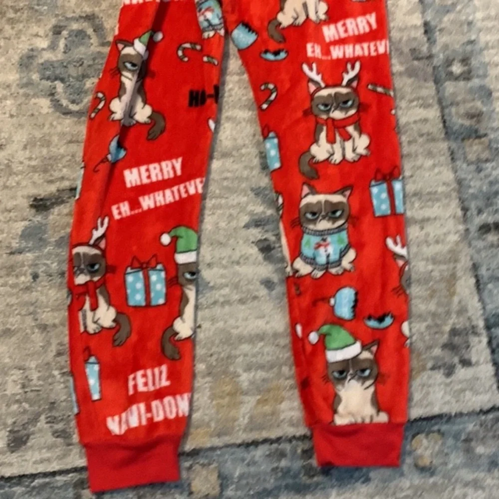 Grumpy Cat Hooded Lounge Union Suit Pajama Christmas Matching Family Pajamas - Picture 11 of 12